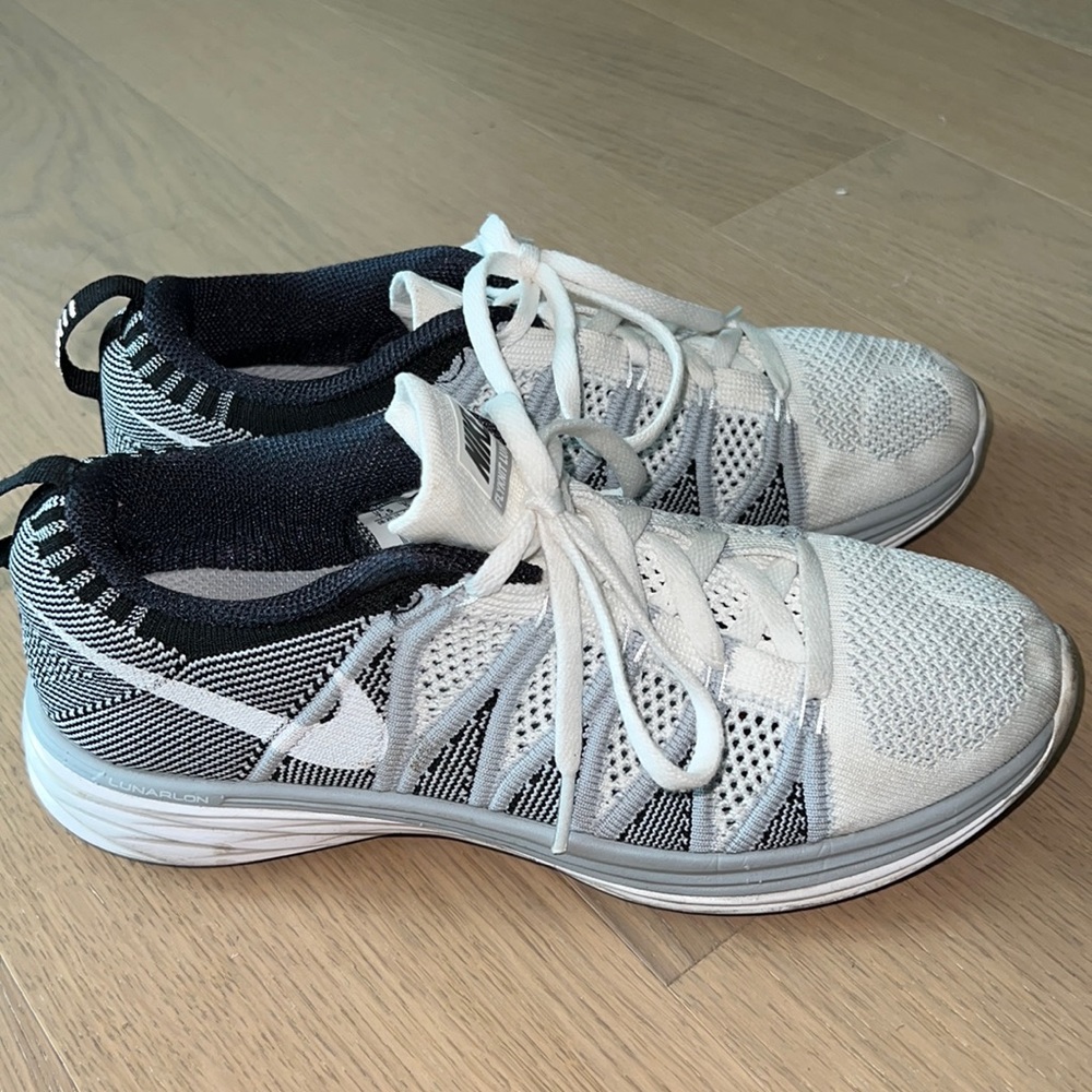 Nike Flyknit Lunar 2